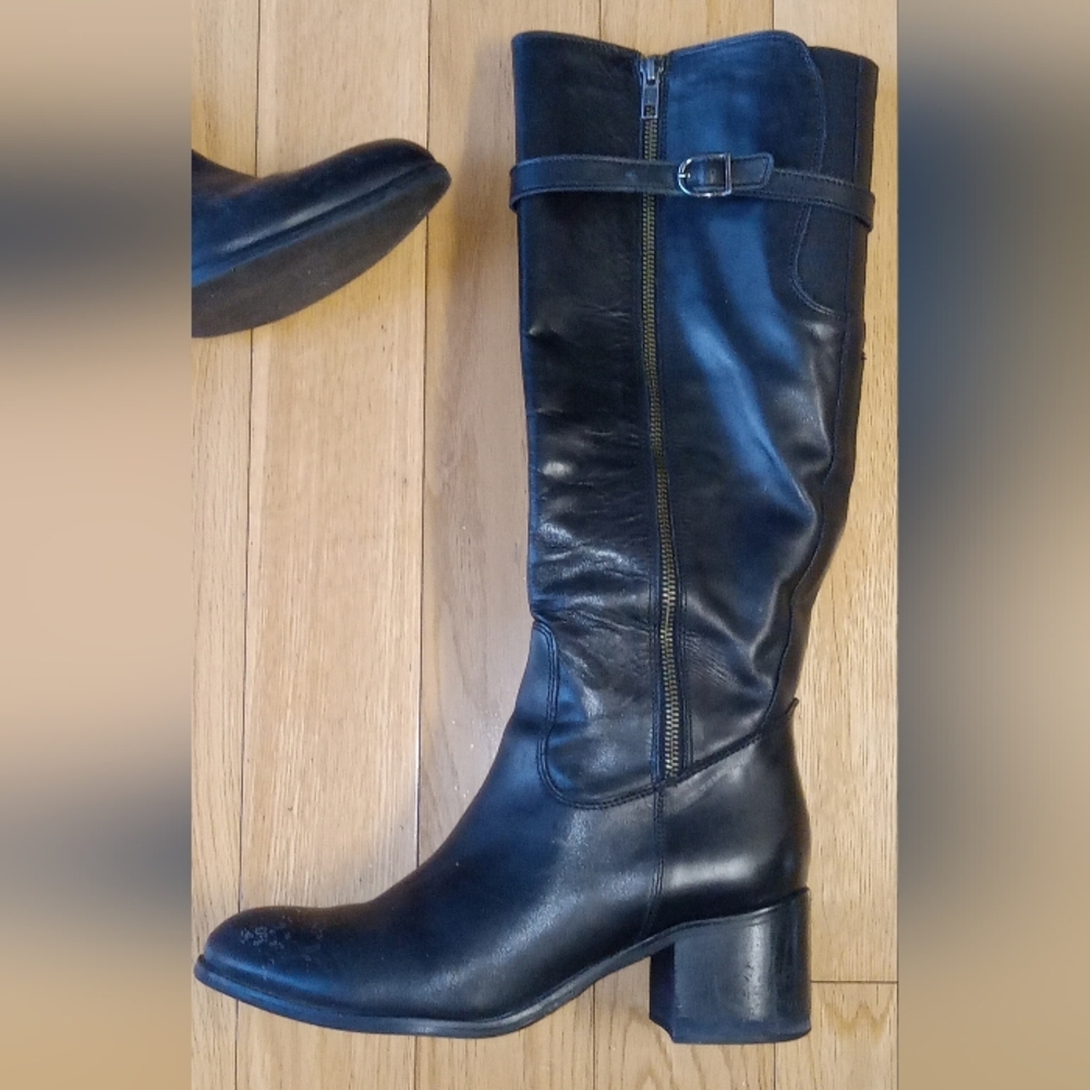 SoftMoc Black Leather Knee-High Boots